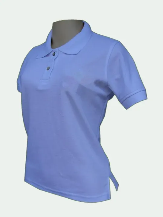 Camisa polo celeste para dama con aberturas laterales